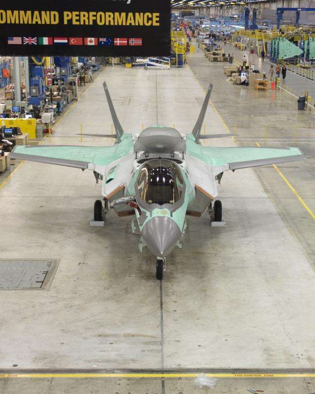 f35bstovlrolloutceremonff2.jpg