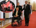george-h-w-bush-president-obama-2013.webp