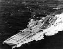 USS_Randolph_(CVS-15)_underway_in_the_Atlantic_Ocean_on_27_February_1962.webp