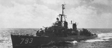 USS_Cassin_Young_(DD-793)_underway_in_1958.jpg
