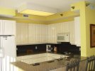 08-Kitchen.jpg 08-Kitchen.jpg