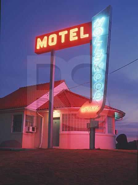 hollywoodMotel.jpg