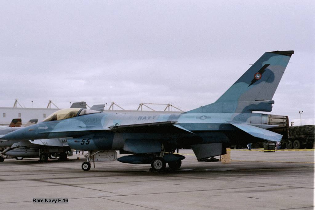 Rare%20Navy%20F-16_1024.gif