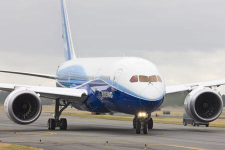 787_dreamliner_taxi_test.jpg