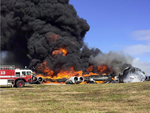 b-52-crash-guam.png