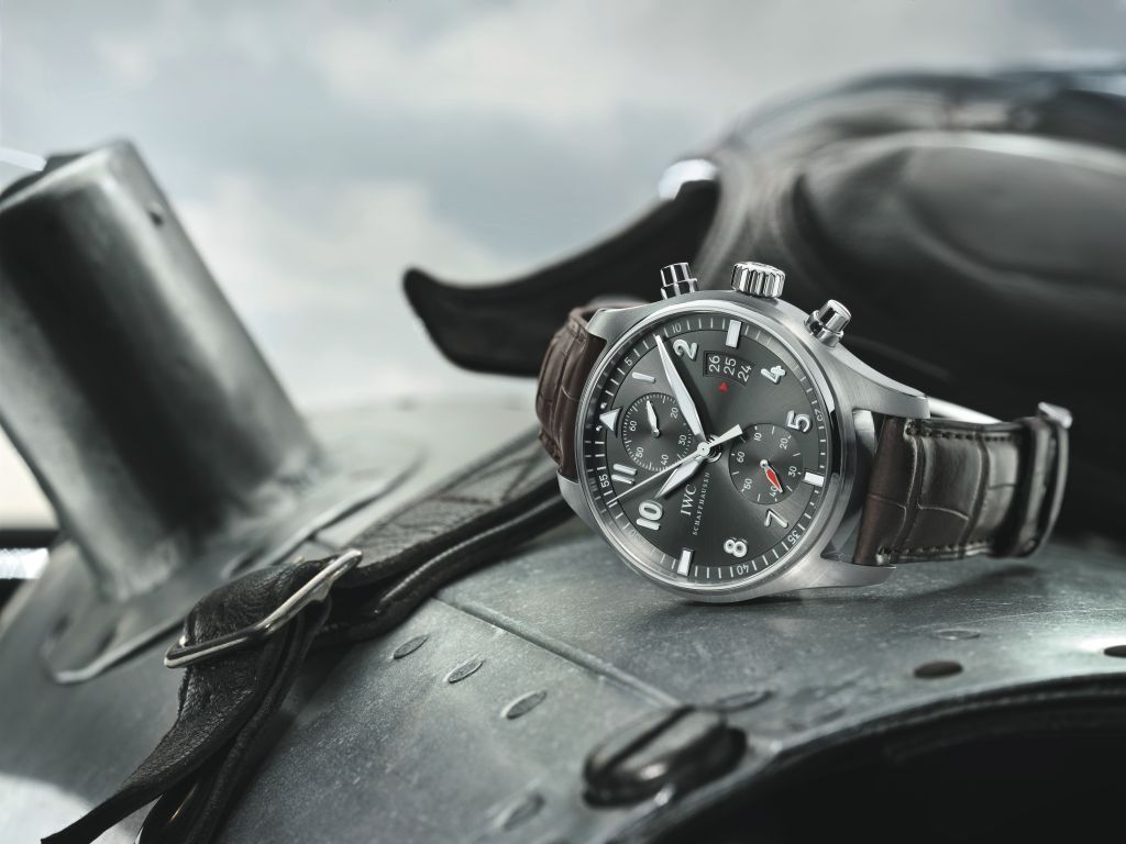 IWCSpitfireChronographEdition2012-1.jpg