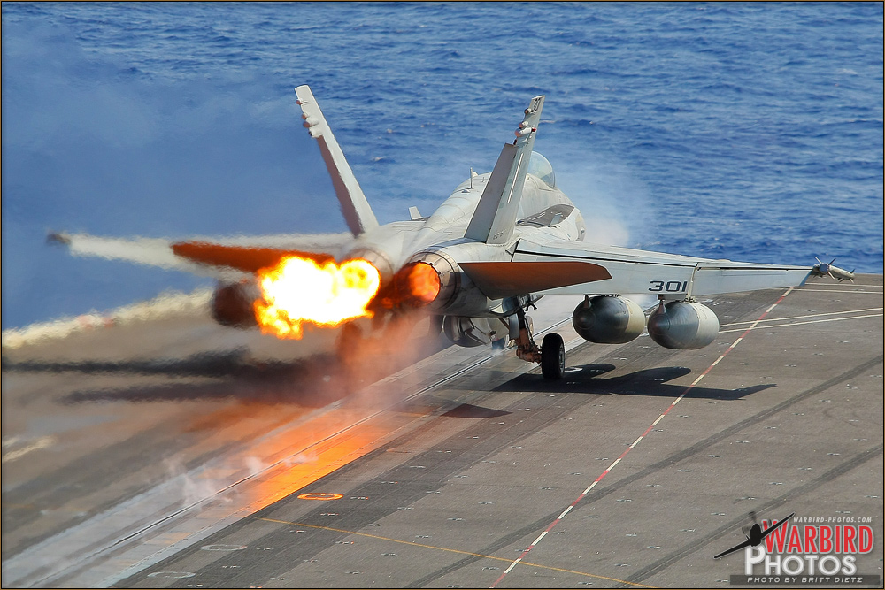 CVN72-D7_F-18C_Hornet_1775.jpg