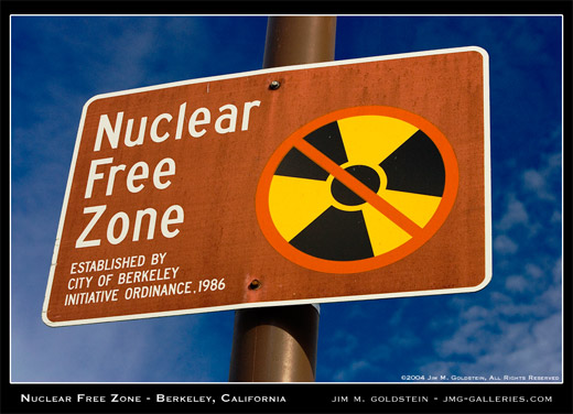 111704_nuclear_free_zone_520c.jpg