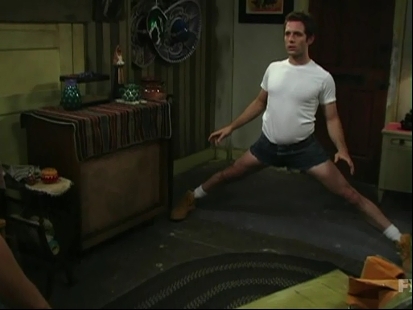 The-Gang-Gets-Extreme-Home-Makeover-its-always-sunny-in-philadelphia-2898159-413-310.jpg