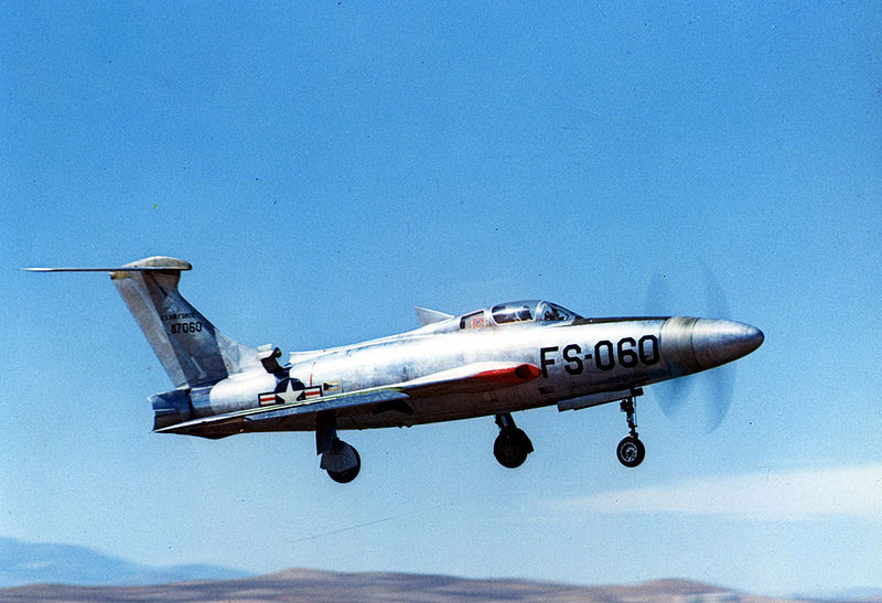 800px-Republic_XF-84H_in_flight.jpg