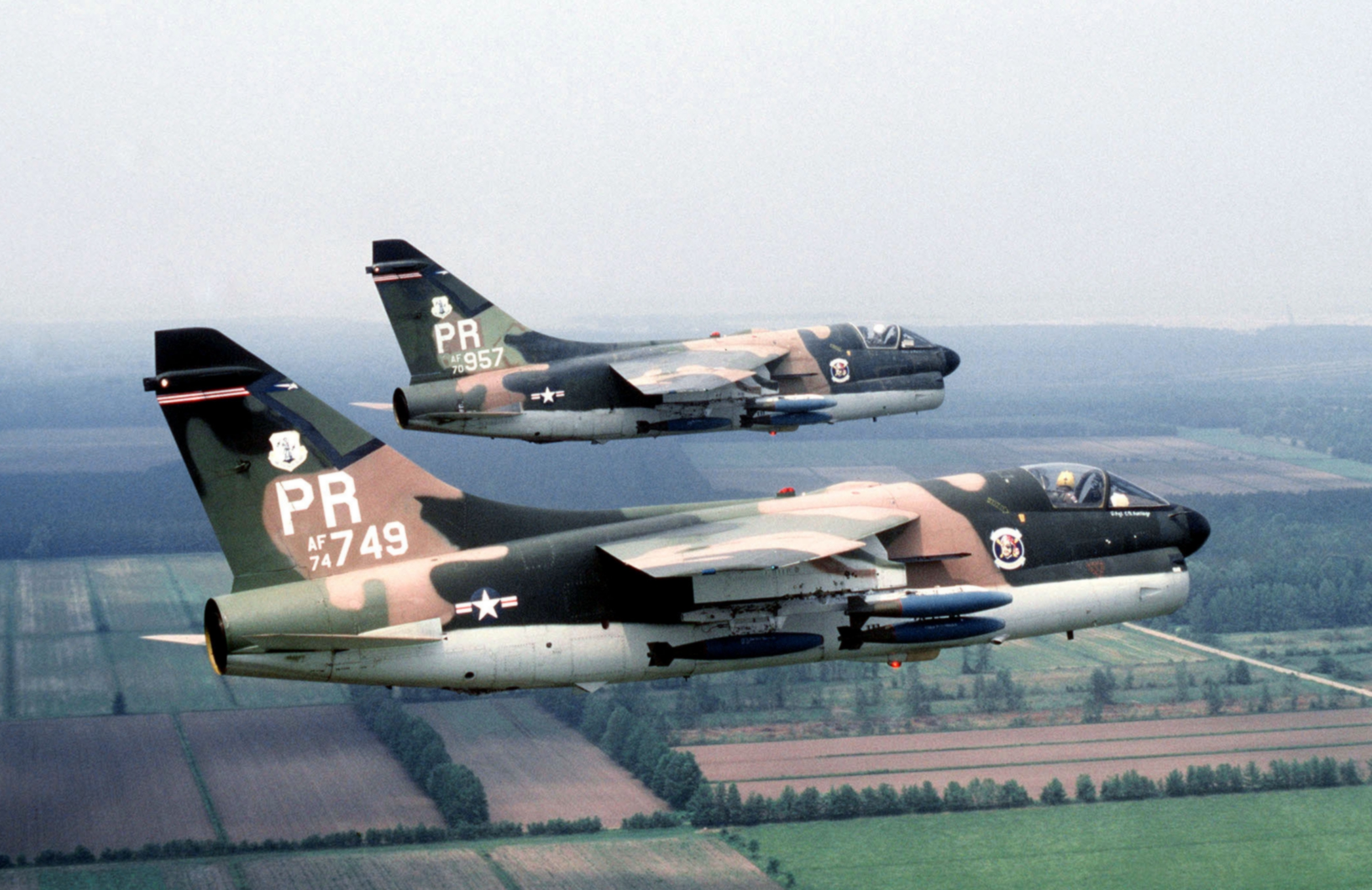 198th_Tactical_Fighter_Squadron_A-7D_Corsair_IIs_in_formation.jpg