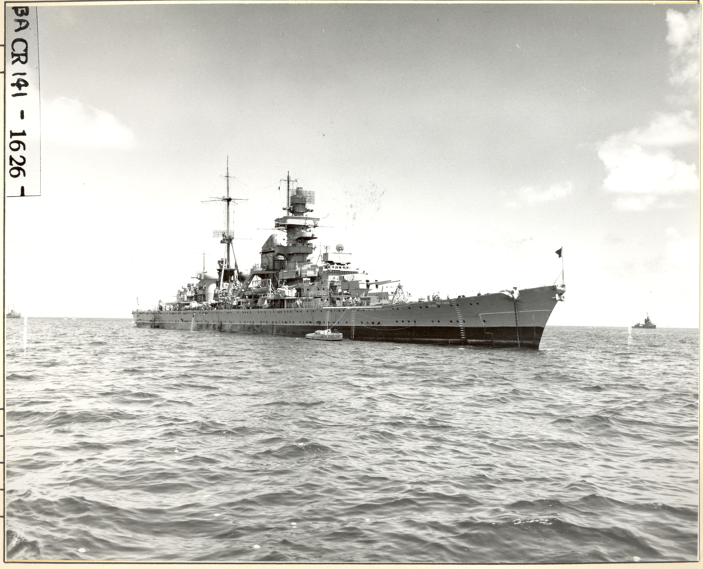 lossless-page1-1024px-USS_Prinz_Eugen_%28IX_300%29_at_sea_during_Operation_%22Crossroads%22._%C2%BE_view_STBD_forward._-_NARA_-_80-G-627445.tif.png